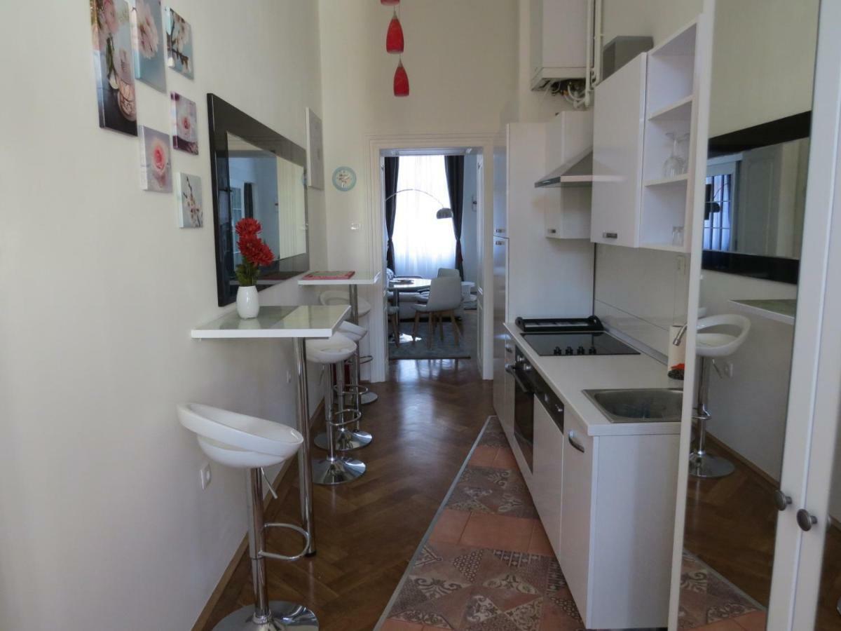 Apartment Zrinjevac Zagreb Eksteriør billede